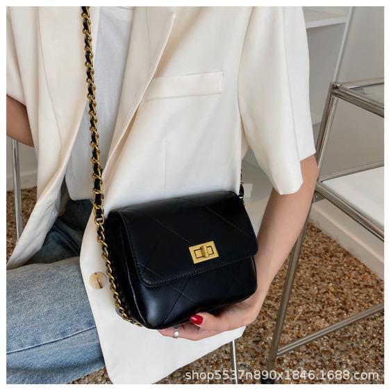 New Fashion Diamond Quality Chain Messenger Small Square Bag