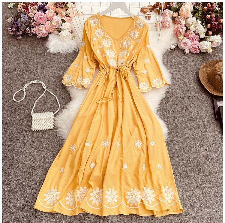 Embroidery V Neck Long Sleeve Slim Lace-up Dress