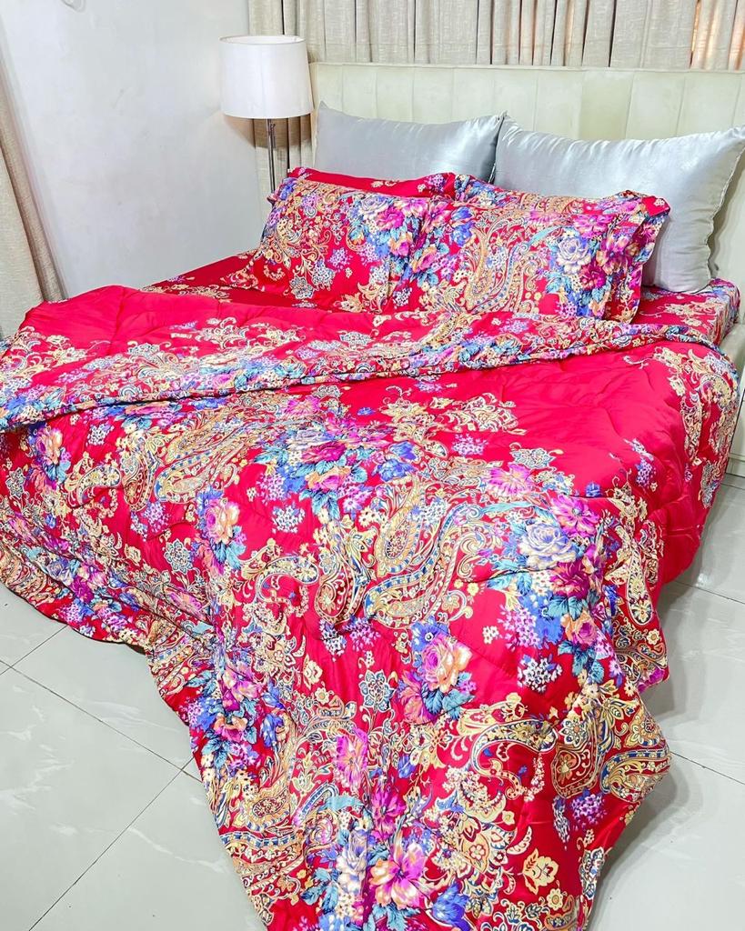 American Bedsheet Duvet cover with pillow cases.