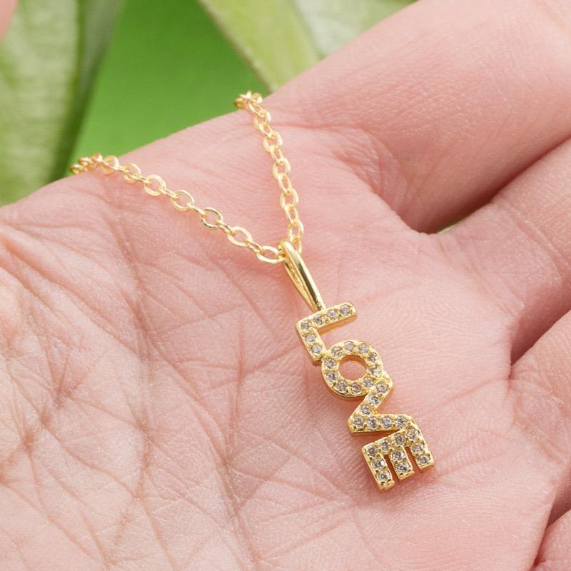 Simple Letter Love Pendant Copper 18k Gold-plated Inlaid Zircon Necklace