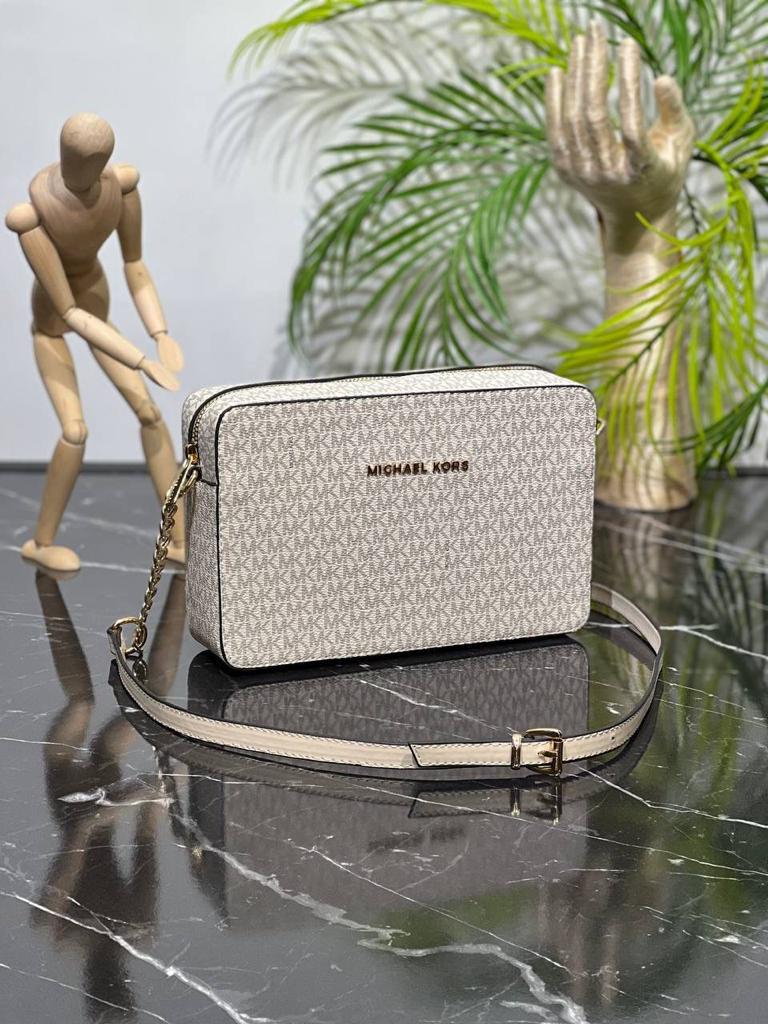 Michael Michael Kors Jet Set Shoulder Bag