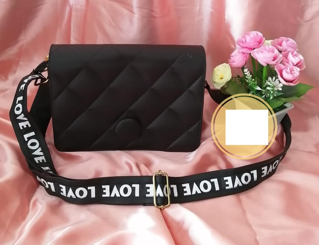 Ladies Trendy Quality Shoulder Bag