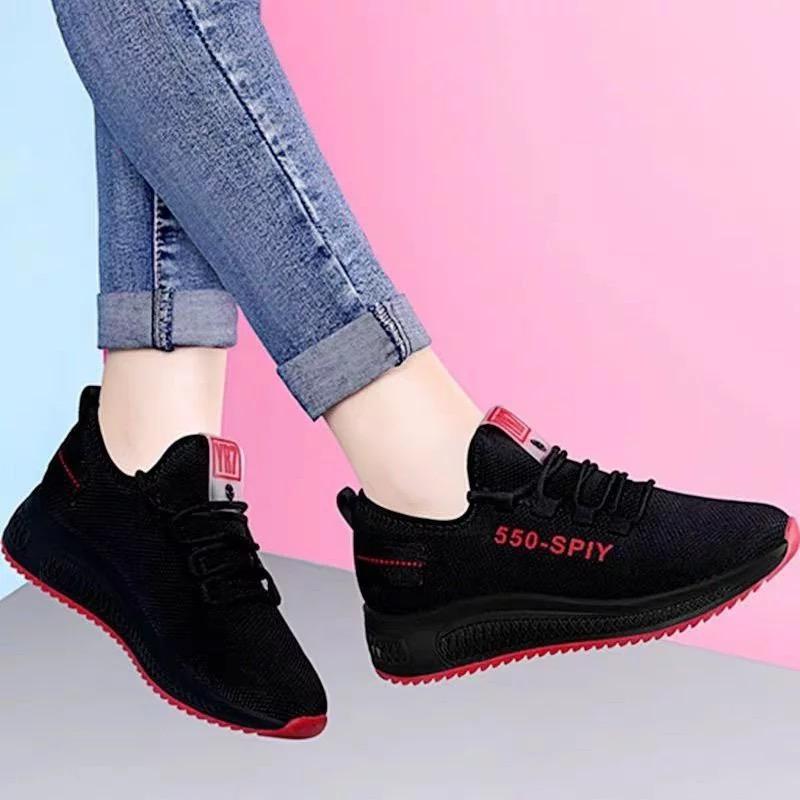 WOMEN'S BREATHABLE SNEAKER - BLACK