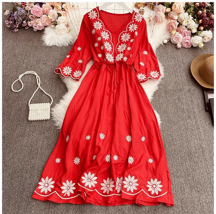 Embroidery V Neck Long Sleeve Slim Lace-up Dress