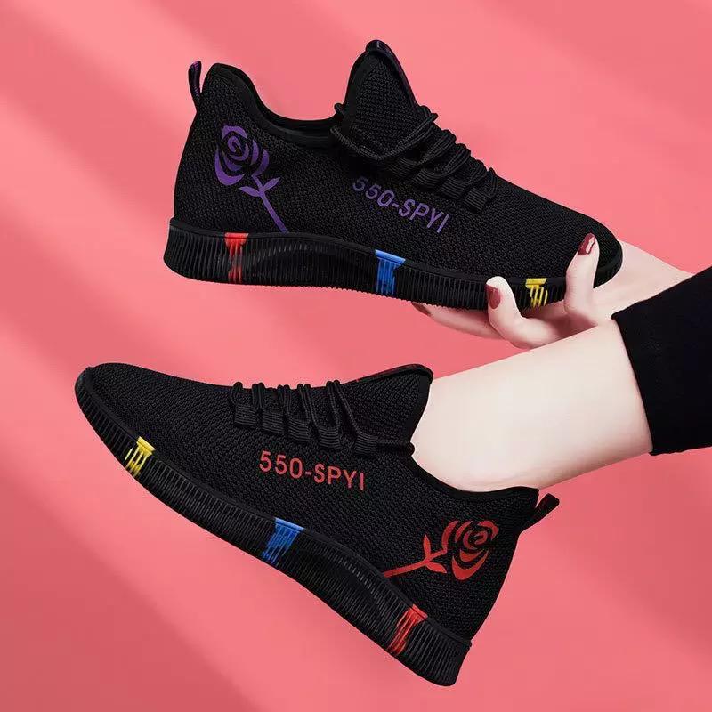 WOMEN'S BREATHABLE SNEAKER WITH ROSE FLOWER INPRINT - BLACK