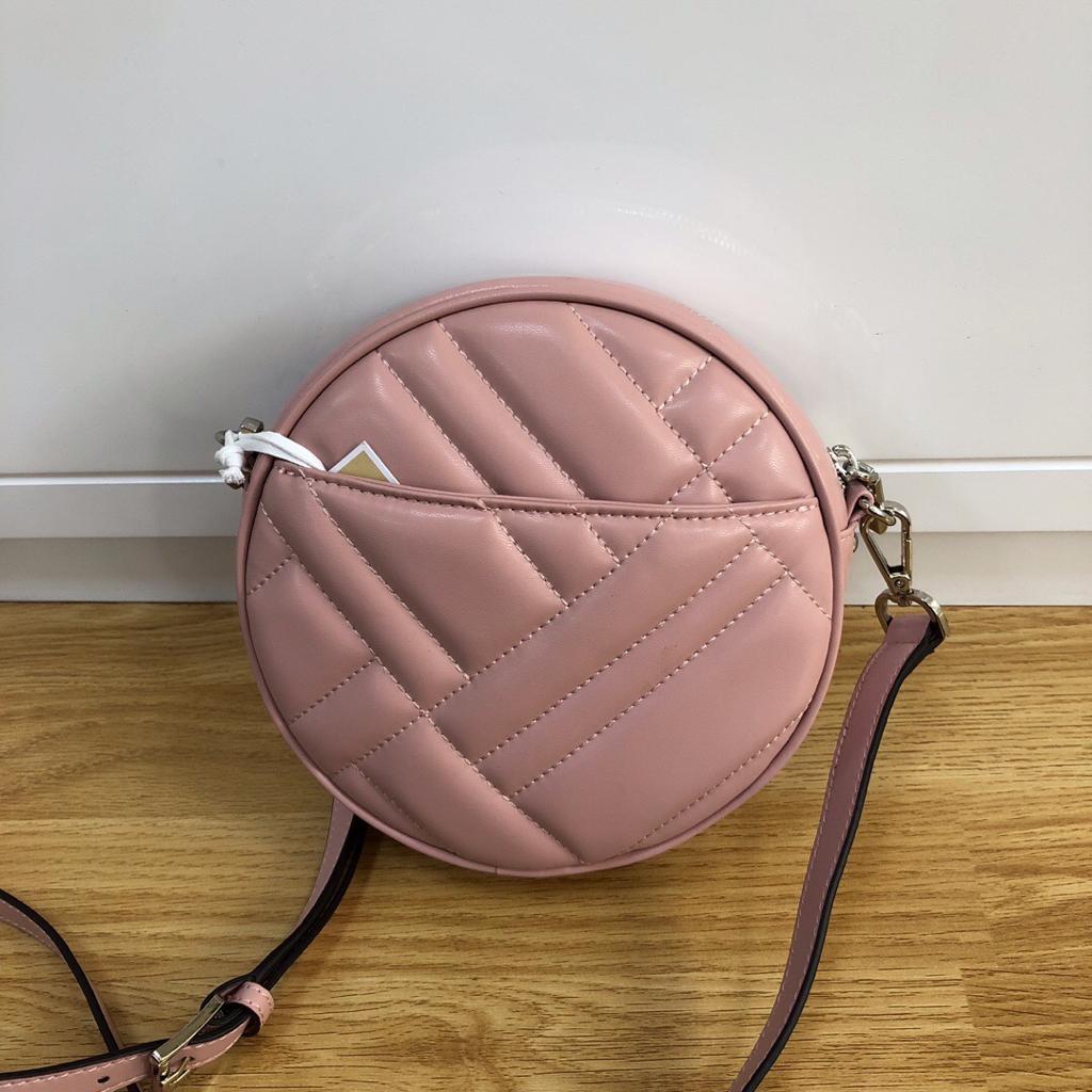 Micheal Kors Designed Round Ladies Handbag 17-17-5cm 9