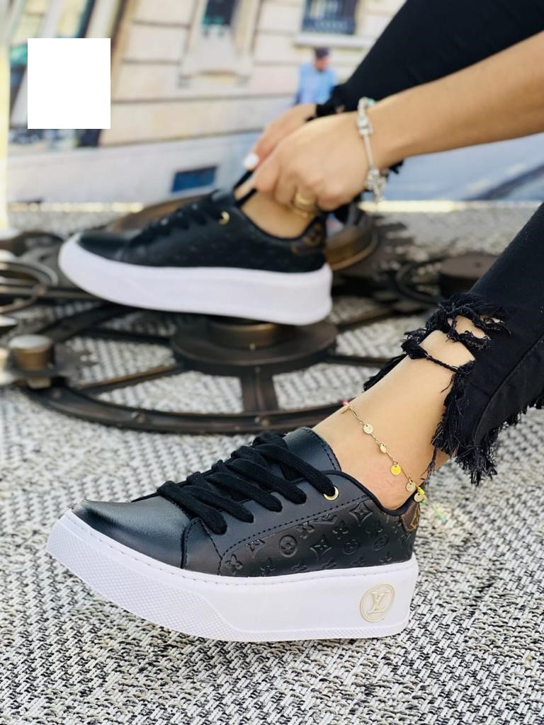 Ladies Louis Vuitton Sneakers