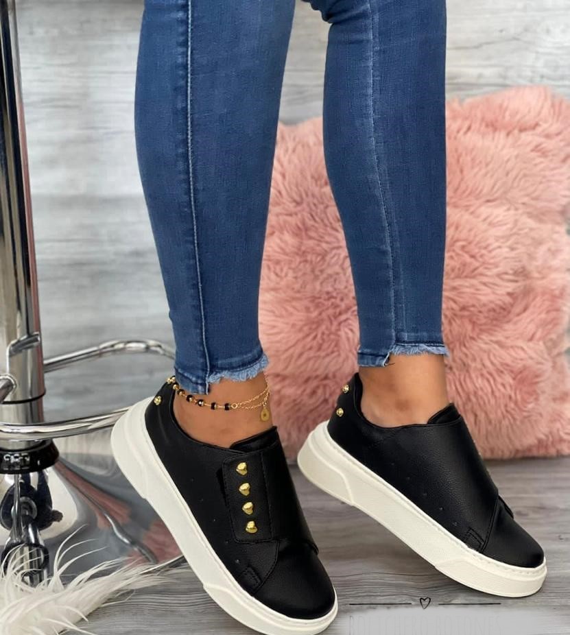 Simple Solid Color Shoe