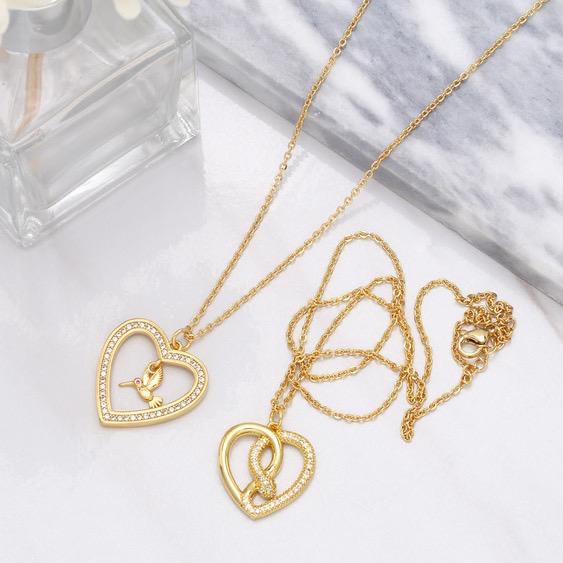 Creative Snake-shaped Heart Pendant Copper 18k Gold-plated Inlaid Zircon